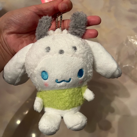 COPY Pochacco - 🌹2/$20 🌹 Cinnamoroll mini plush charms/keychains - Picture 6 of 6